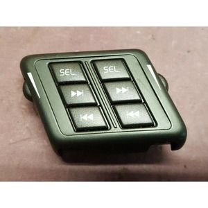 2006 Volvo XC90 OEM Rear RH Pillar Headphone Audio Radio Volume Switch Passenger